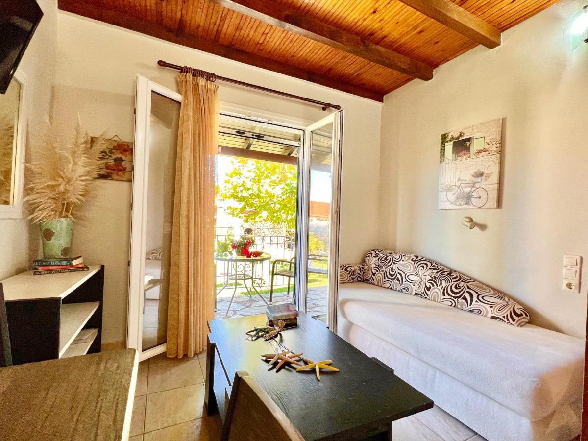 Asteraki Beach House Acharavi  Bagian luar foto
