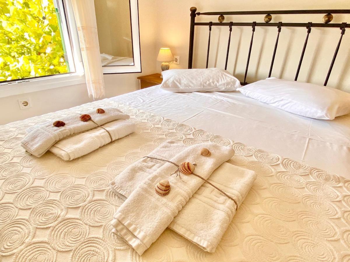 Asteraki Beach House Acharavi  Bagian luar foto